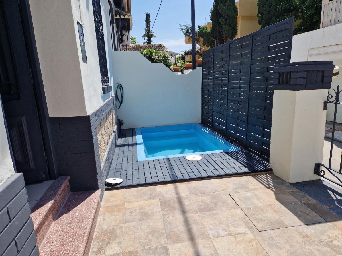 Villa Del Parque Flats Balneario De Pina Málaga Exterior foto